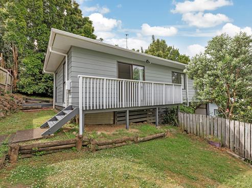 12C Commins Road, Onerahi