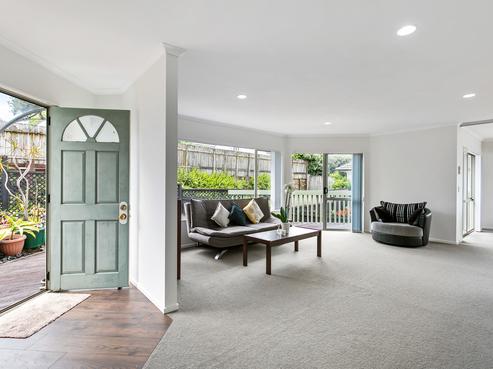 2/78 Ridge Road, Howick