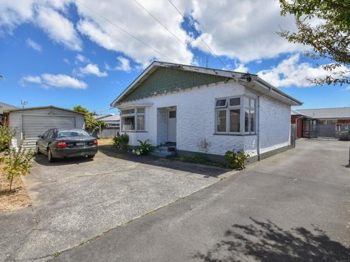 138 Bay View Road, South Dunedin