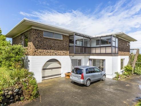 1028 Whangaparaoa Road, Matakatia