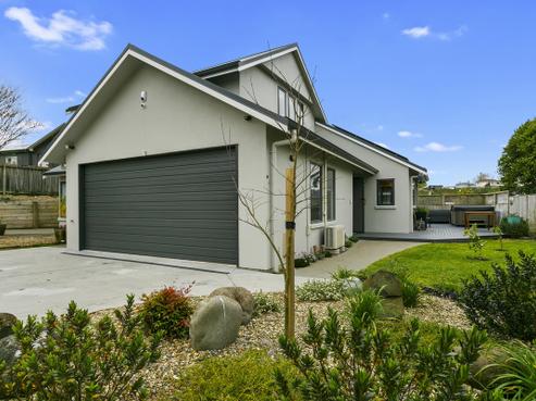 44 Dominion Avenue, Cambridge