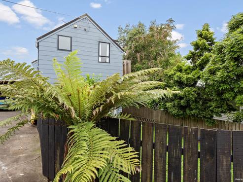 2/228 Beach Haven Road, Beach Haven