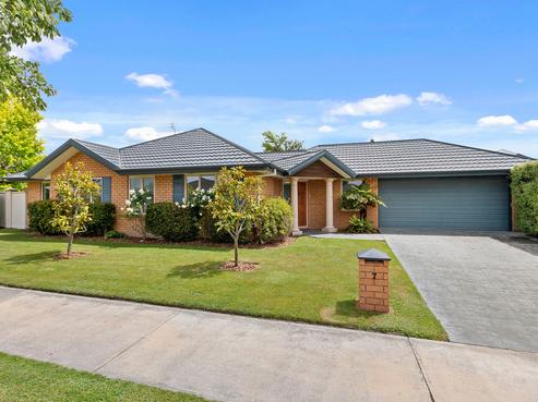 7 Richard Seddon Drive, Northwood