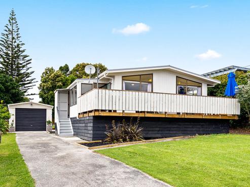 18 Kauri Crescent, Snells Beach