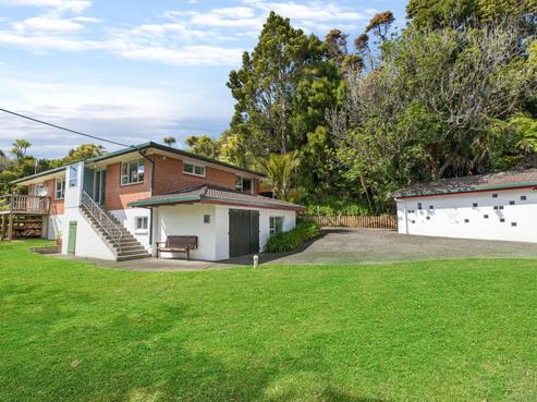 764 West Coast Road, Oratia