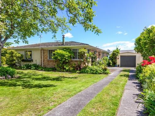 1 Simkin Street, Taupo