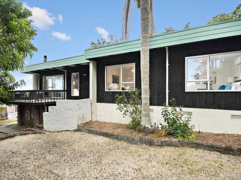 104 Glenvar Road, Torbay