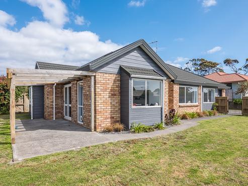 16 Murray Court, Paraparaumu Beach