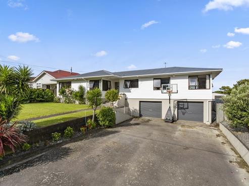 74 Smart Road, Glen Avon