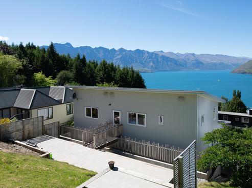 9 Cameron Place, Fernhill/Sunshine Bay