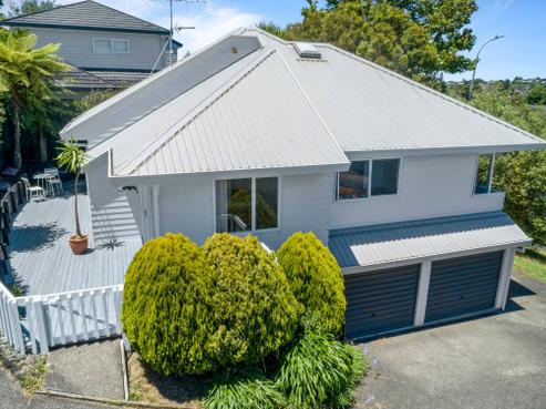 1/106 Stapleford Crescent, Browns Bay