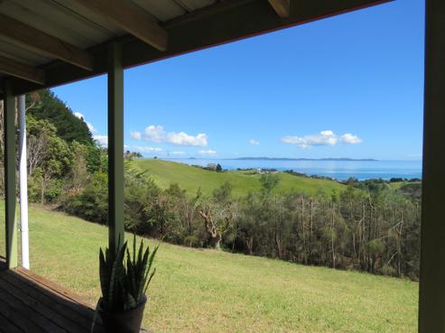 21 Spicer Road, Cable Bay