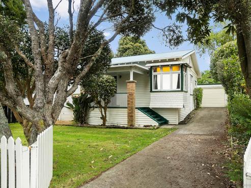 14 Locarno Avenue, Sandringham