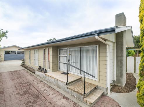 104 Apollo Parade, Milson