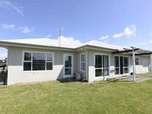 88 Lothian Crescent, Strathern