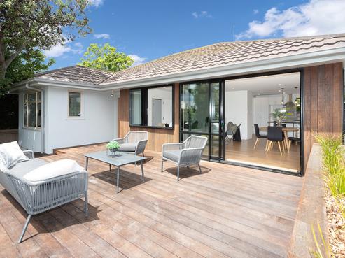 5 Laing Crescent, Heathcote Valley