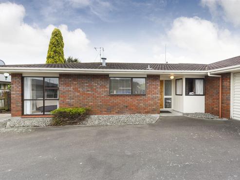 205A Fitzherbert Avenue, West End