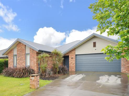 1 Famille Close, Yaldhurst