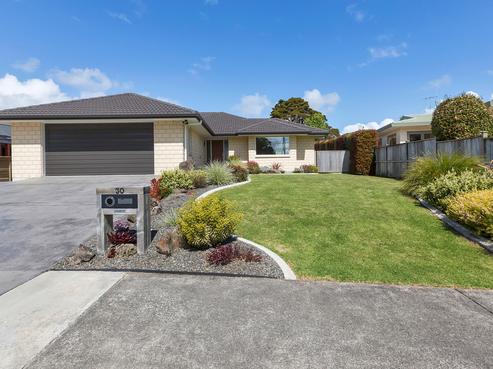 30 Brentwood Avenue, Kamo