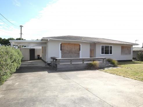 714A Murdoch Road East, Akina