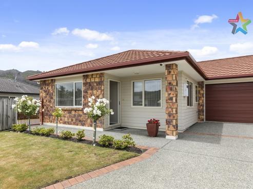 38 Woodland Mews, Wainuiomata