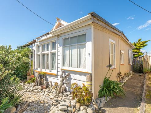 7 Seafront Road, Castlecliff