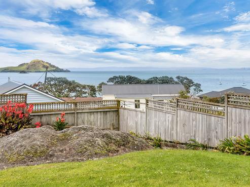 10 Taurikura Street, Whangarei Heads