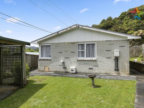 1/15 Puriri Street, Wainuiomata