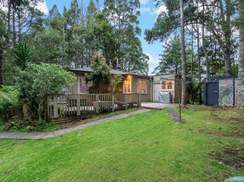 21 Minnehaha Avenue, Titirangi