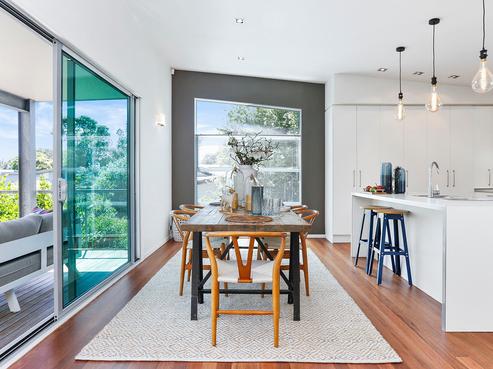 14 Poturi Streams Avenue, Titirangi