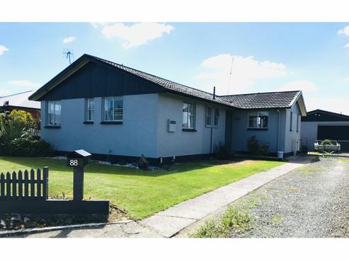 88 Newbie Street, Heidelberg
