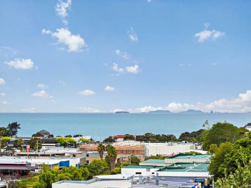 8 Nigel Road, Browns Bay