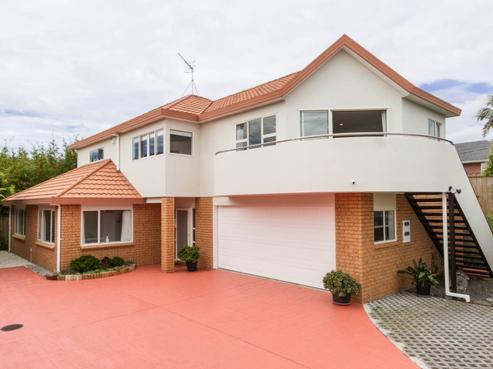 27A Kokiri Street, Te Atatu South