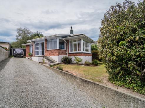 35 Essex Street, Marchwiel