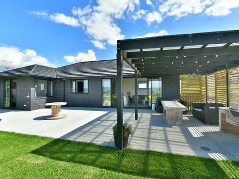 87 Sheffield Road, Helensville