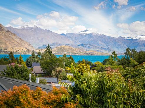 18 Hunter Crescent, Wanaka