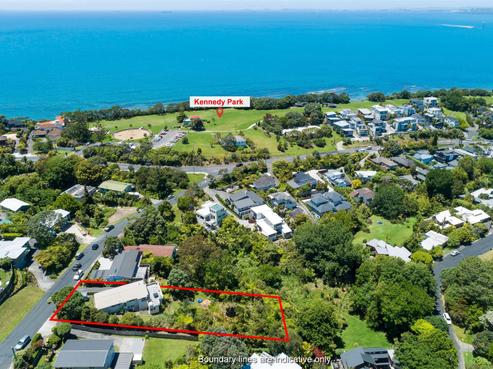 10 Peter Terrace, Castor Bay