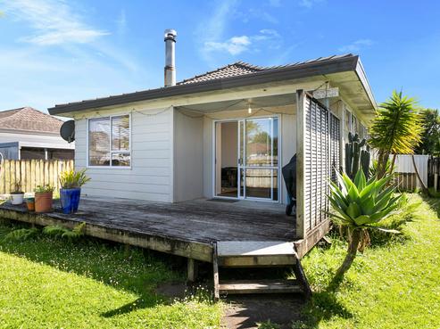 235 Waitemata Drive, Ranui