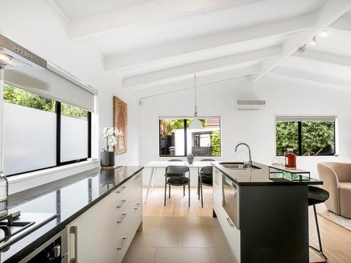 216B Meola Road, Point Chevalier