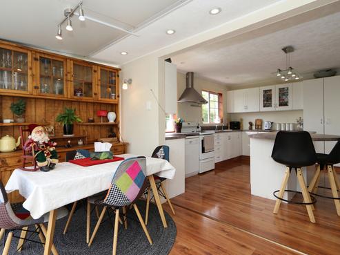 23 Brown Street, Strathern