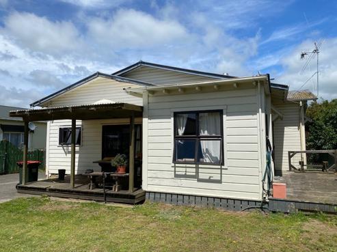 39 Alma Street, Dannevirke