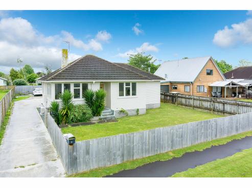 4 Douglas Crescent, Fairfield