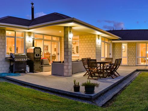 8 Haydens Road, Marsden