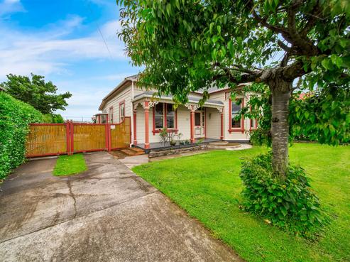 15 Surrey Street, Hawera