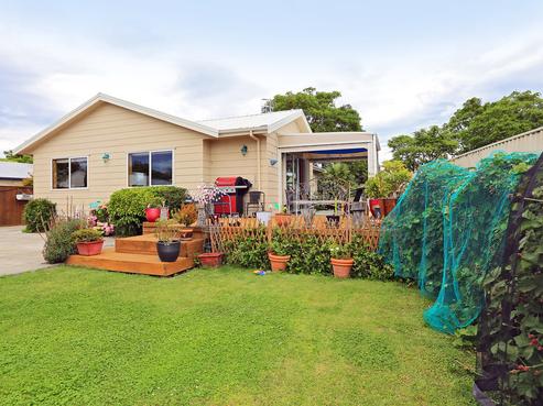 902 Outram Road, Akina