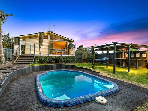19 Ridgewood Crescent, Birkenhead