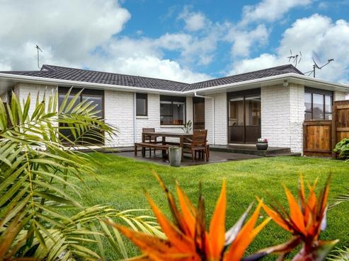 22 Puketotara Street, Highlands Park
