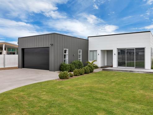 9 Poaka Place, One Tree Point