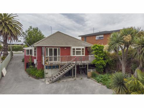 25 Marston Road, Kensington