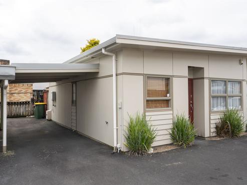 8B Ford Street, Hamilton East